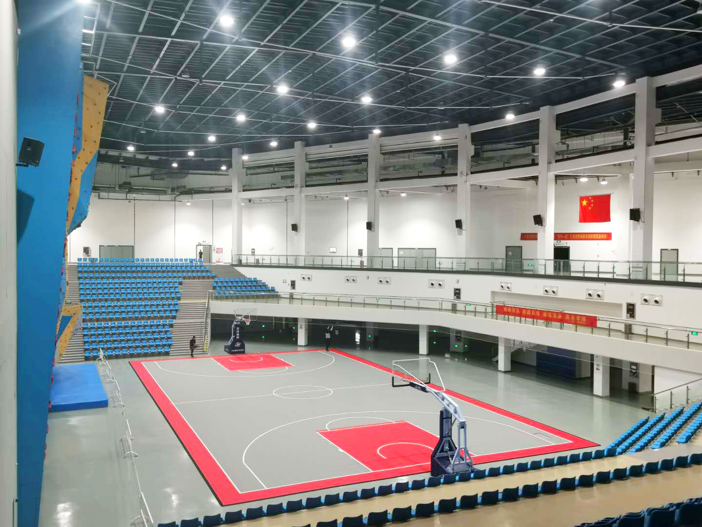 揚(yáng)州南部體育公園籃球場